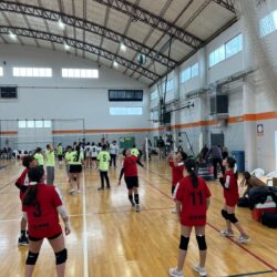 La Escuela Danesa, campeona regional en Vóley y Atletismo en JEBO